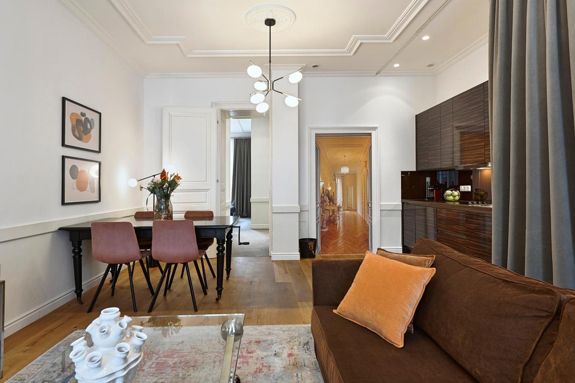 6 Apartment *